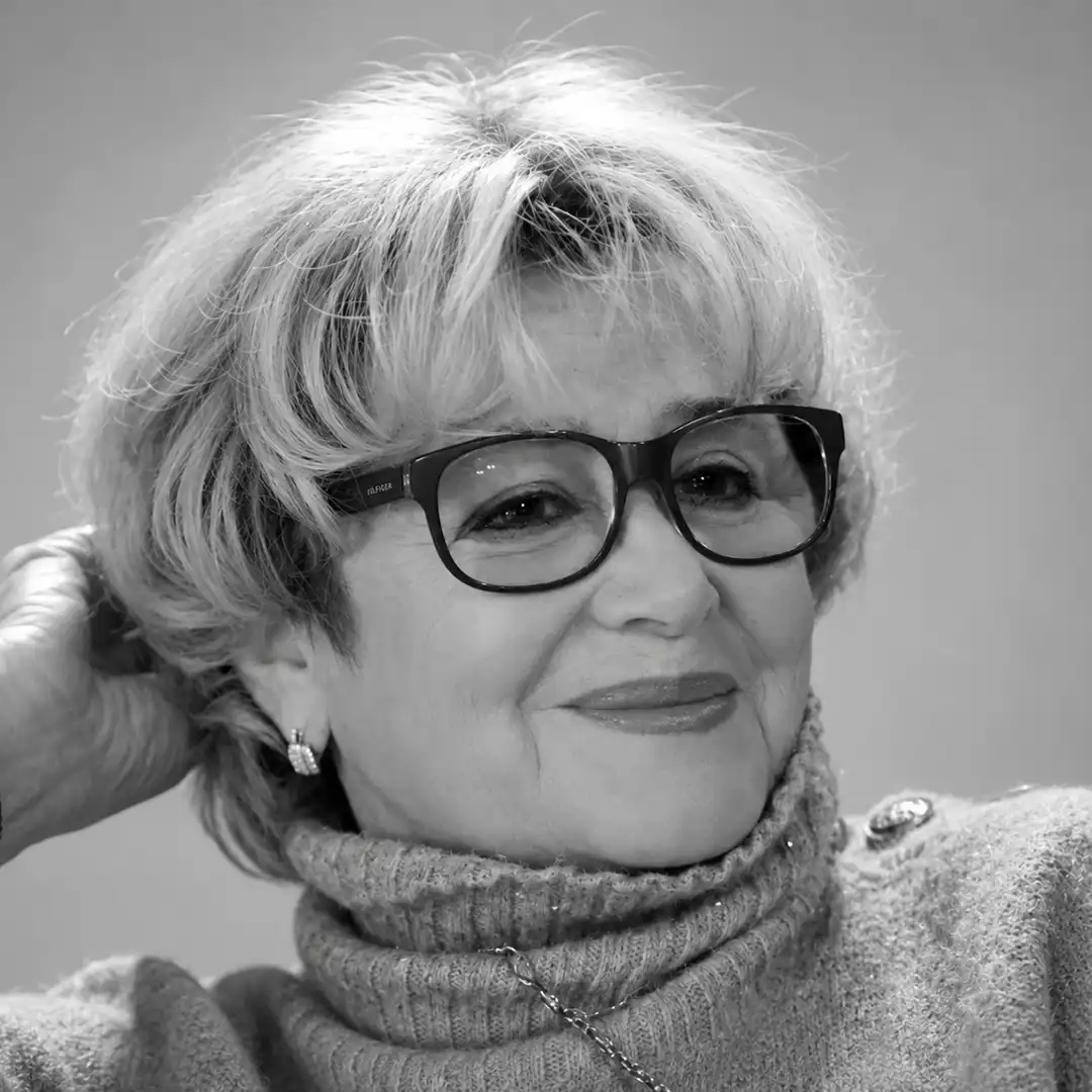 Марина Неелова